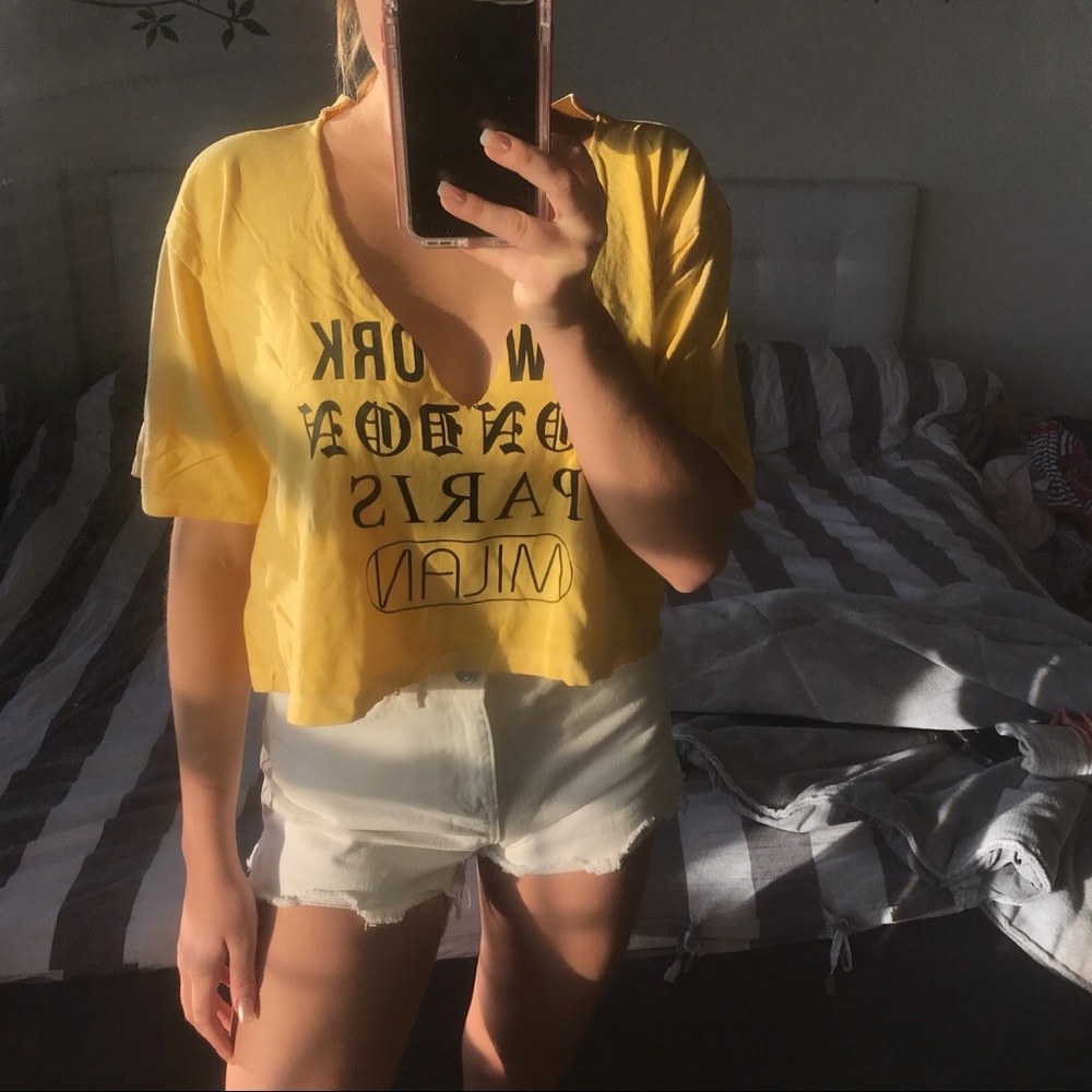 F21 Cropped Top - Picture 2 of 3